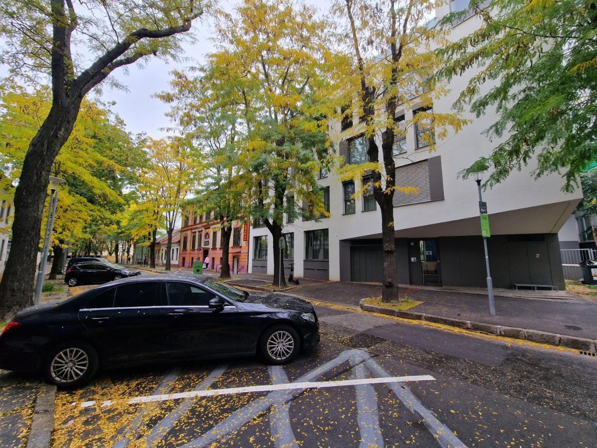 Appartamento Ota-Group Luxury Selection Bratislava Esterno foto